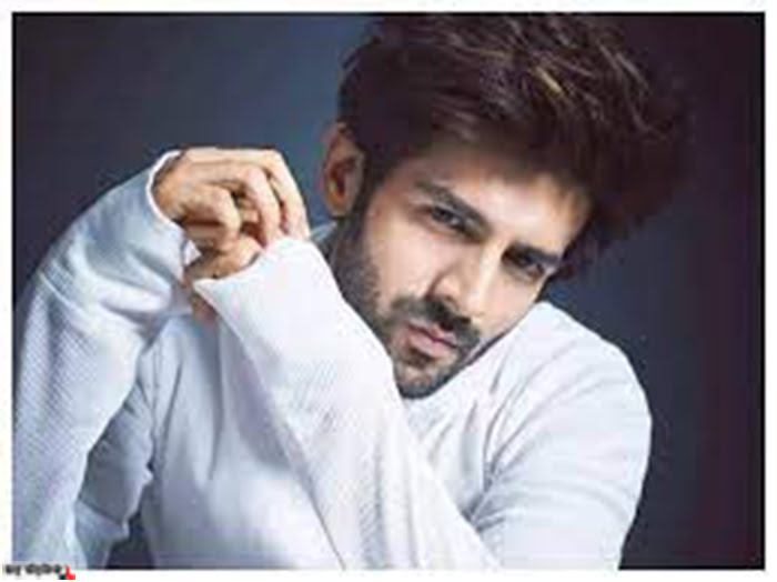 Kartik Aryan's Photos