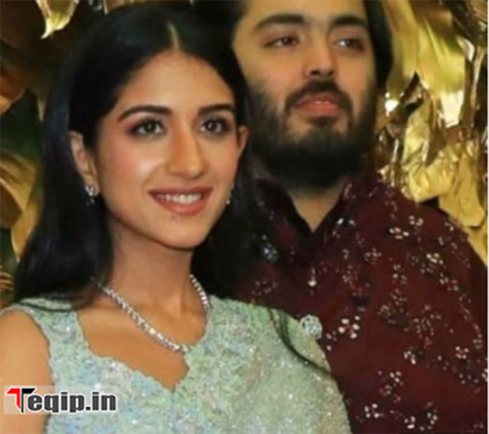 Some Photos of Anant Ambani & Radhika Merchant's Engagement Ceremony 